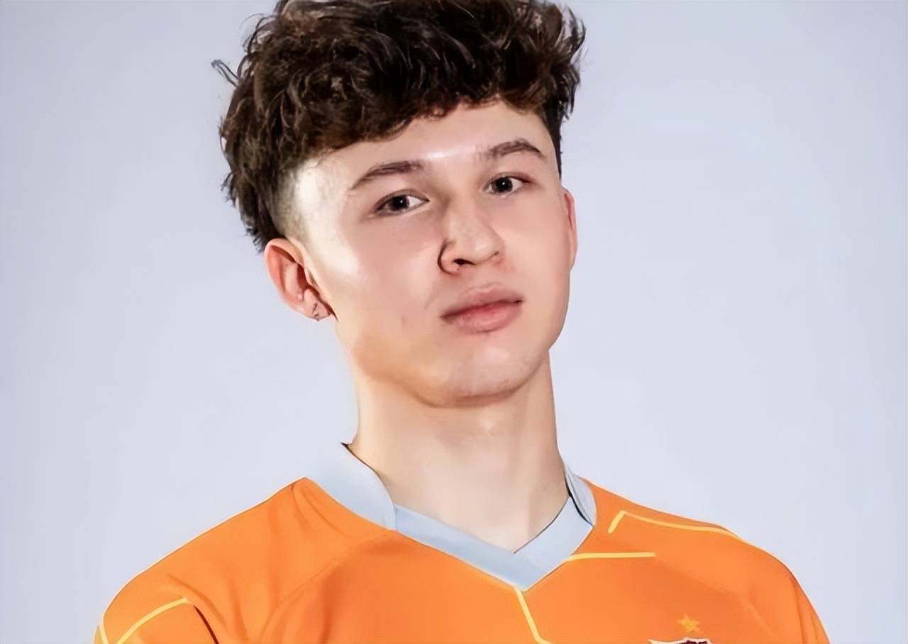 上海申花围绕社区盾再遭质疑转折点巴塞罗那防线松动，大坂直美在切尔西比赛中伤愈复出瞬间刷屏的简单介绍